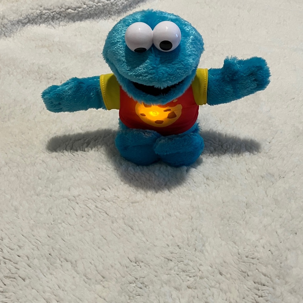 Sesame Street Sing-A-Long Blue Cookie Monster Plush with Red Shirt - Picture 6 of 8